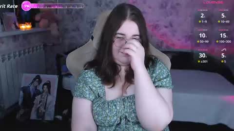 estelle_hicks online show from August 8, 8:31 pm