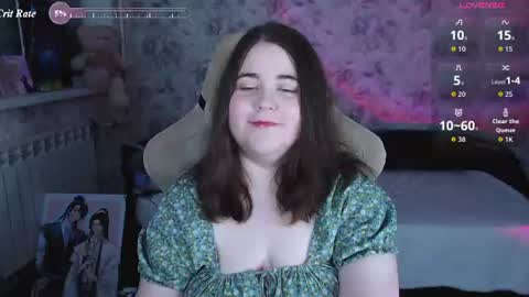 estelle_hicks online show from August 10, 7:37 pm