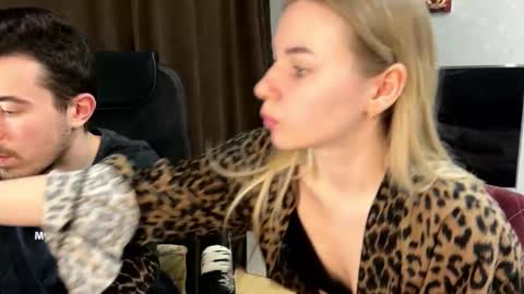 Ester online show from March 9, 6:48 pm