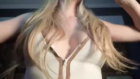 Estrella online show from August 15, 5:22 am