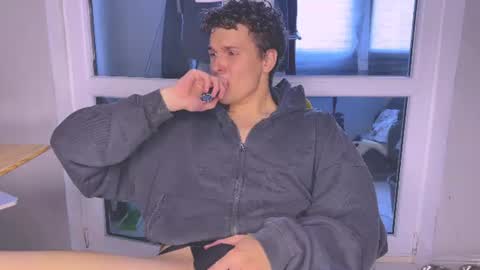 Ester online show from August 4, 11:29 am