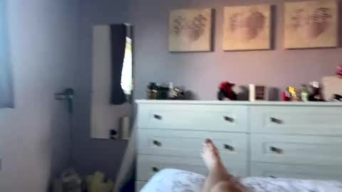 esxguy1 online show from April 28, 4:54 pm