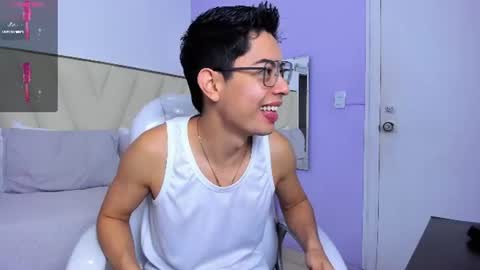 ethan12_ online show from August 11, 3:19 am