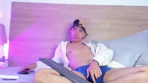 Ethan Bigdick Latino  online show from August 7, 2:28 pm