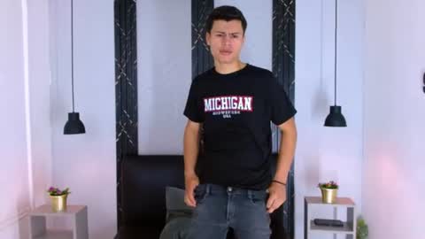 Ethan Brooks  online show from August 11, 8:22 pm