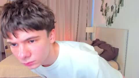 Ethan online show from July 28, 4:57 pm