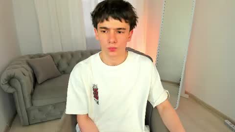 Ethan online show from August 10, 11:00 am