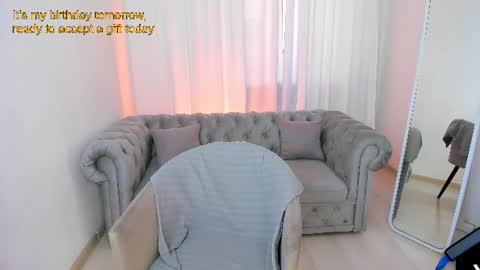 Ethan online show from August 13, 11:46 am