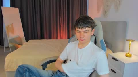 Ethan online show from August 16, 10:30 am