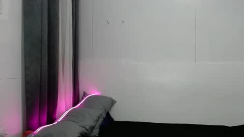 Ethan and Eian online show from March 1, 9:22 pm