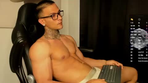 Ethan devis online show from July 6, 8:34 pm