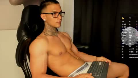 Ethan devis online show from July 10, 8:25 pm