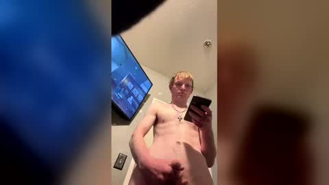 ethanbmx2001 online show from April 4, 8:54 am