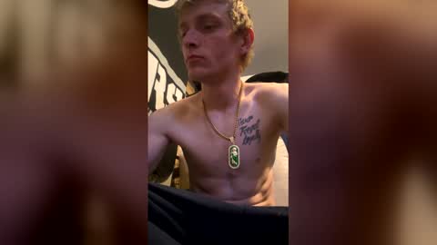 ethanbmx2001 online show from May 3, 7:35 am