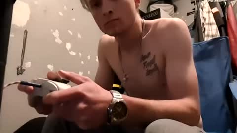 ethanbmx2001 online show from August 11, 4:36 am