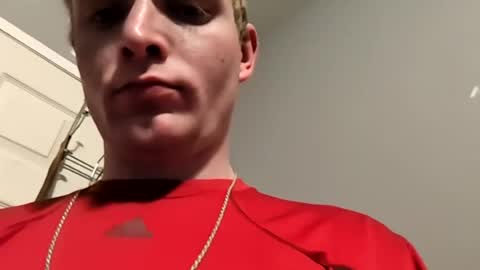 ethanbmx2001 online show from August 15, 8:40 am