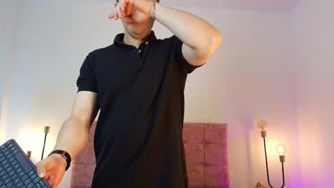 ethanconnor_ online show from May 27, 3:14 pm