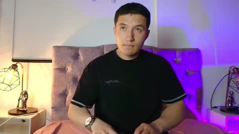 ethanconnor_ online show from July 9, 12:21 pm