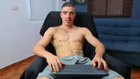 ethangreey1 online show from July 28, 6:58 pm