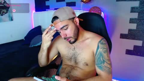 Ethan online show from August 9, 11:06 pm