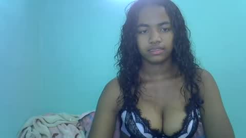 Dinah online show from August 14, 6:28 am