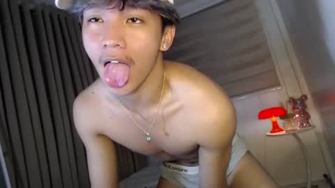 Rey online show from August 14, 3:26 pm