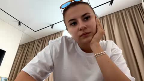 Mila online show from August 10, 1:23 pm