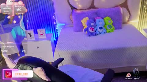 ette online show from March 10, 6:43 am