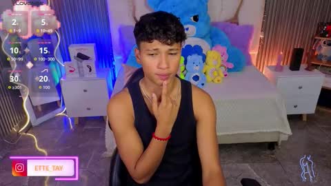 ette online show from March 24, 3:23 am