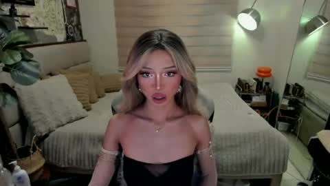 euphoric_goddess online show from August 6, 2:27 pm
