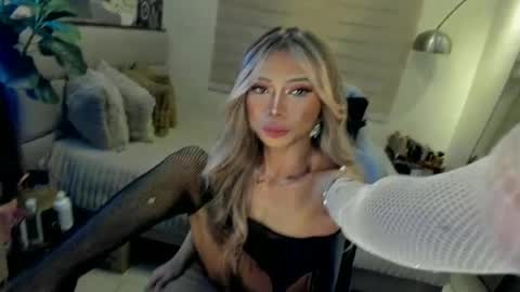 euphoric_goddess online show from August 13, 7:39 pm