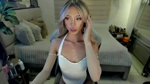 euphoric_goddess online show from August 13, 9:51 pm
