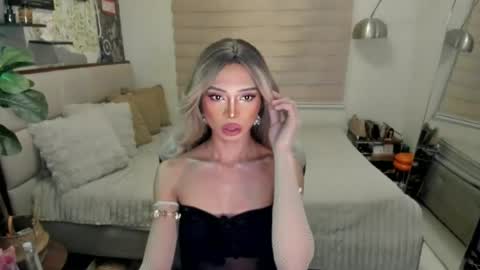 euphoric_goddess online show from August 15, 7:34 am