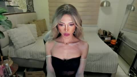 euphoric_goddess online show from August 15, 9:46 am