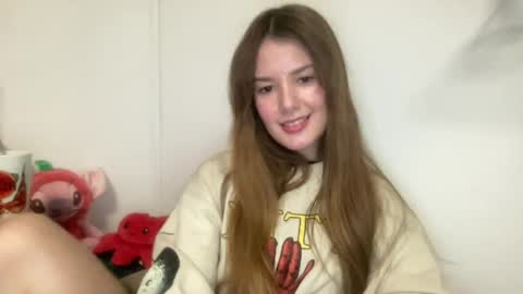 eva8raun online show from June 12, 5:47 am