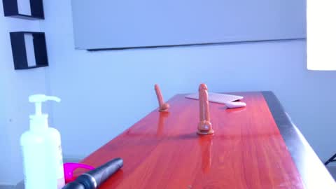 eva_blunt online show from August 11, 11:18 pm