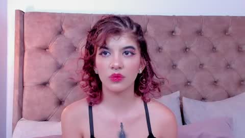 Eva  online show from August 8, 8:58 am