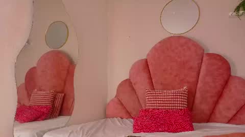 EVA DAEMON  online show from August 9, 2:07 pm