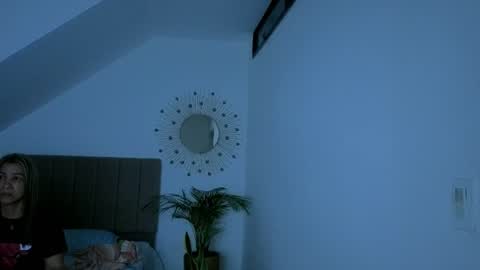 eva_fox43 online show from August 14, 3:37 pm