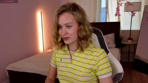eva hamilton online show from August 13, 1:08 am