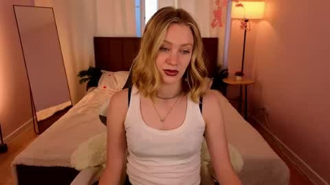 eva hamilton online show from August 15, 12:25 am
