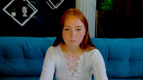 eva_howard online show from August 5, 11:30 am