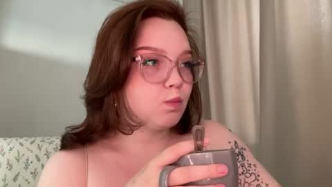 eva_kittenn online show from August 5, 1:31 pm