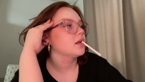 eva_kittenn online show from August 8, 2:50 pm