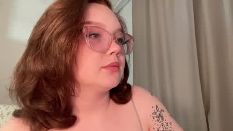 eva_kittenn online show from August 9, 3:57 pm