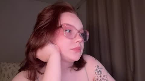 eva_kittenn online show from August 9, 7:15 pm