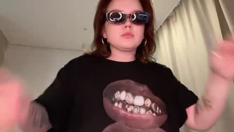eva_kittenn online show from August 11, 2:19 pm