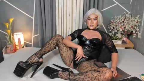 Eva online show from May 6, 7:26 pm