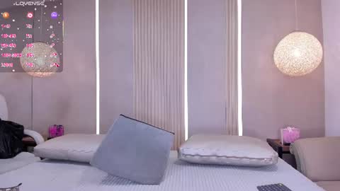 Eva online show from August 10, 11:44 am