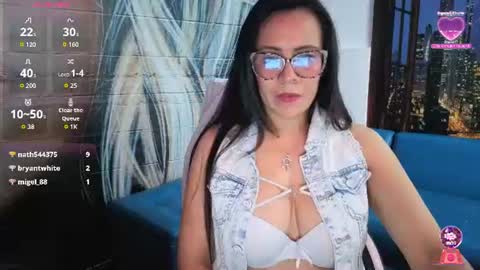Eva  online show from August 13, 6:11 pm